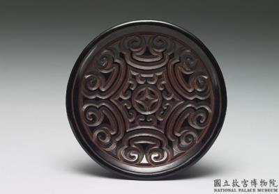 图片[2]-Round dish with cloud-and-ju-i decor, carved lacquerware, Qing dynasty, 18th century-China Archive